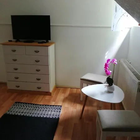 Kandiko Vendeghaz Bed & Breakfast Dobronhegy