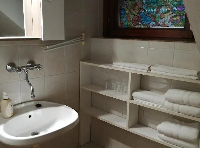 Kandiko Vendeghaz 3*